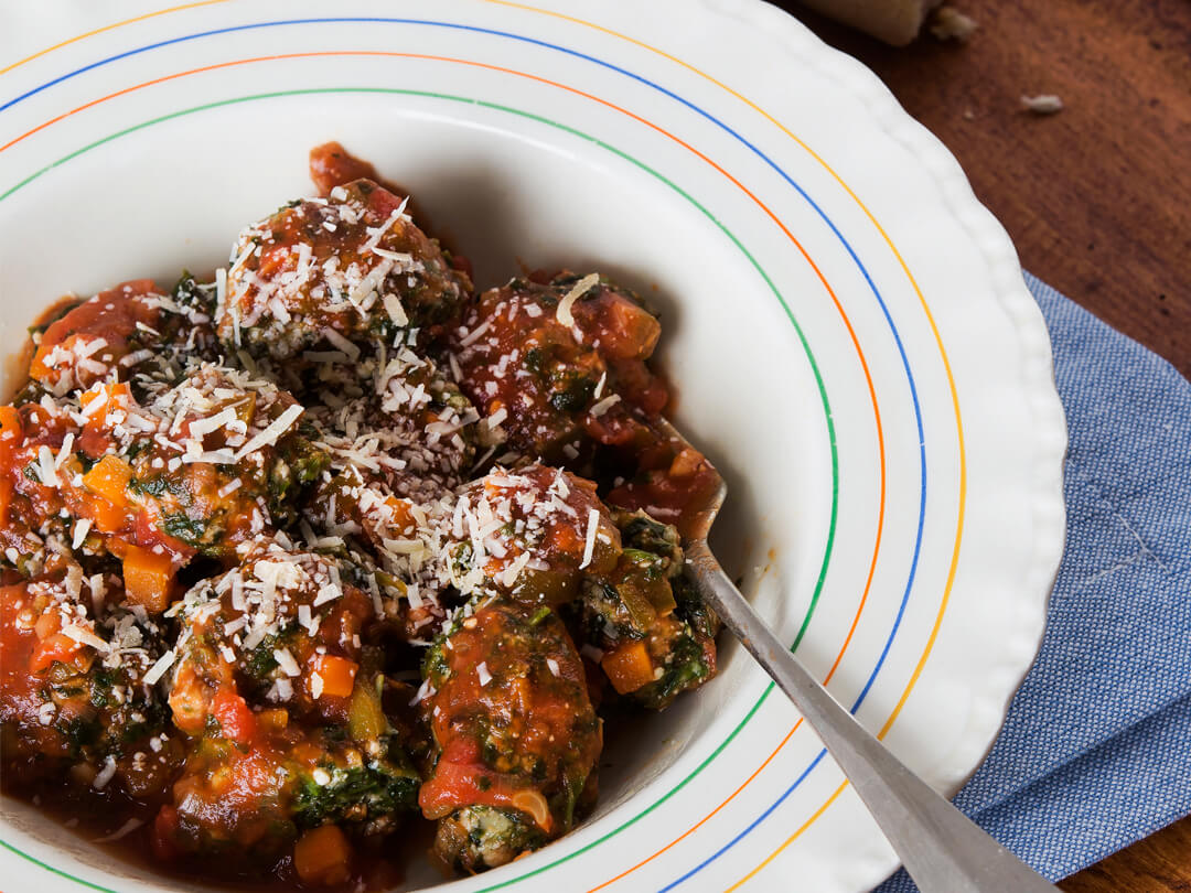 Malfatti con salteado de tomates