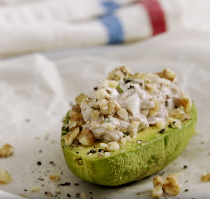Palta rellena con atún