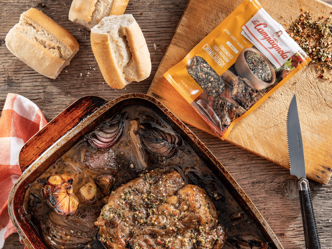 Bondiola braseada con chimi churri