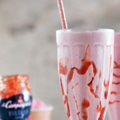 Milkshake con mermelada de frutillas
