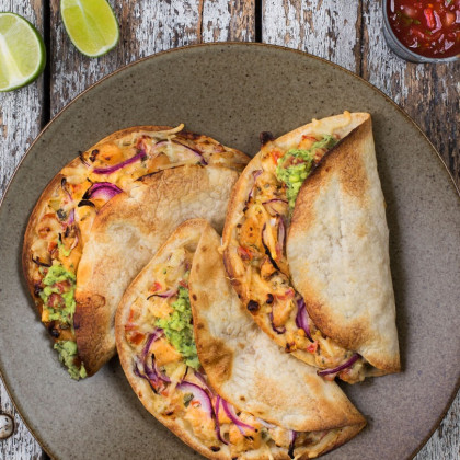 Fajitas de pollo con dos dips